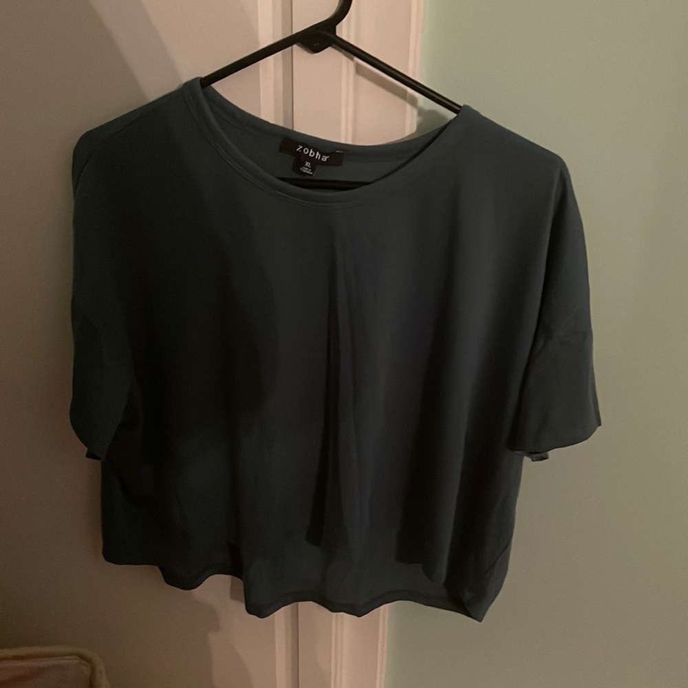 Brand new crop t-shirt from TJ Maxx.